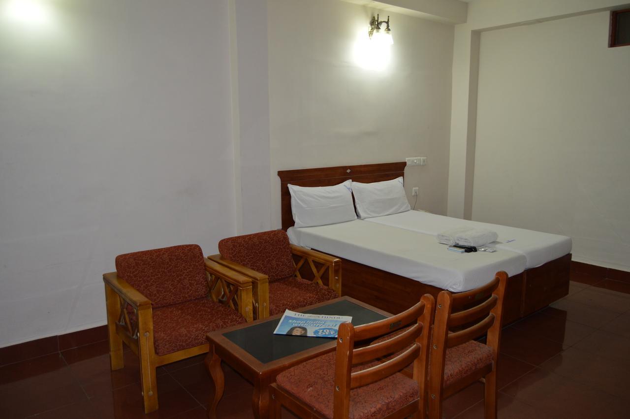 Hotel Shalimar Metro Kochi Esterno foto