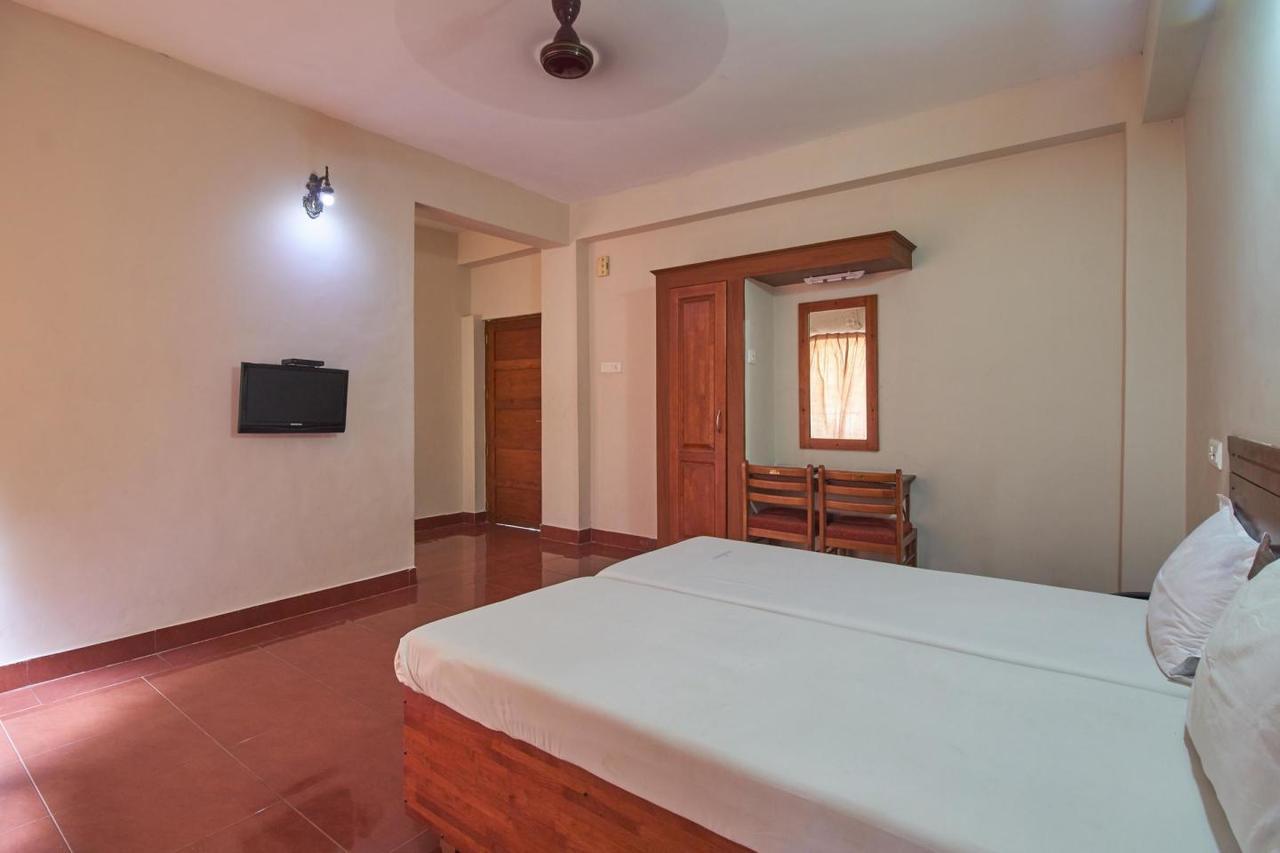 Hotel Shalimar Metro Kochi Esterno foto