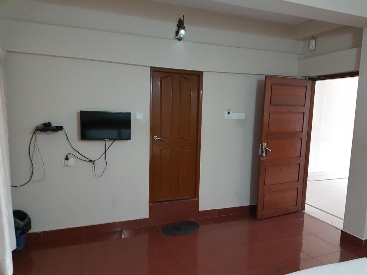 Hotel Shalimar Metro Kochi Esterno foto