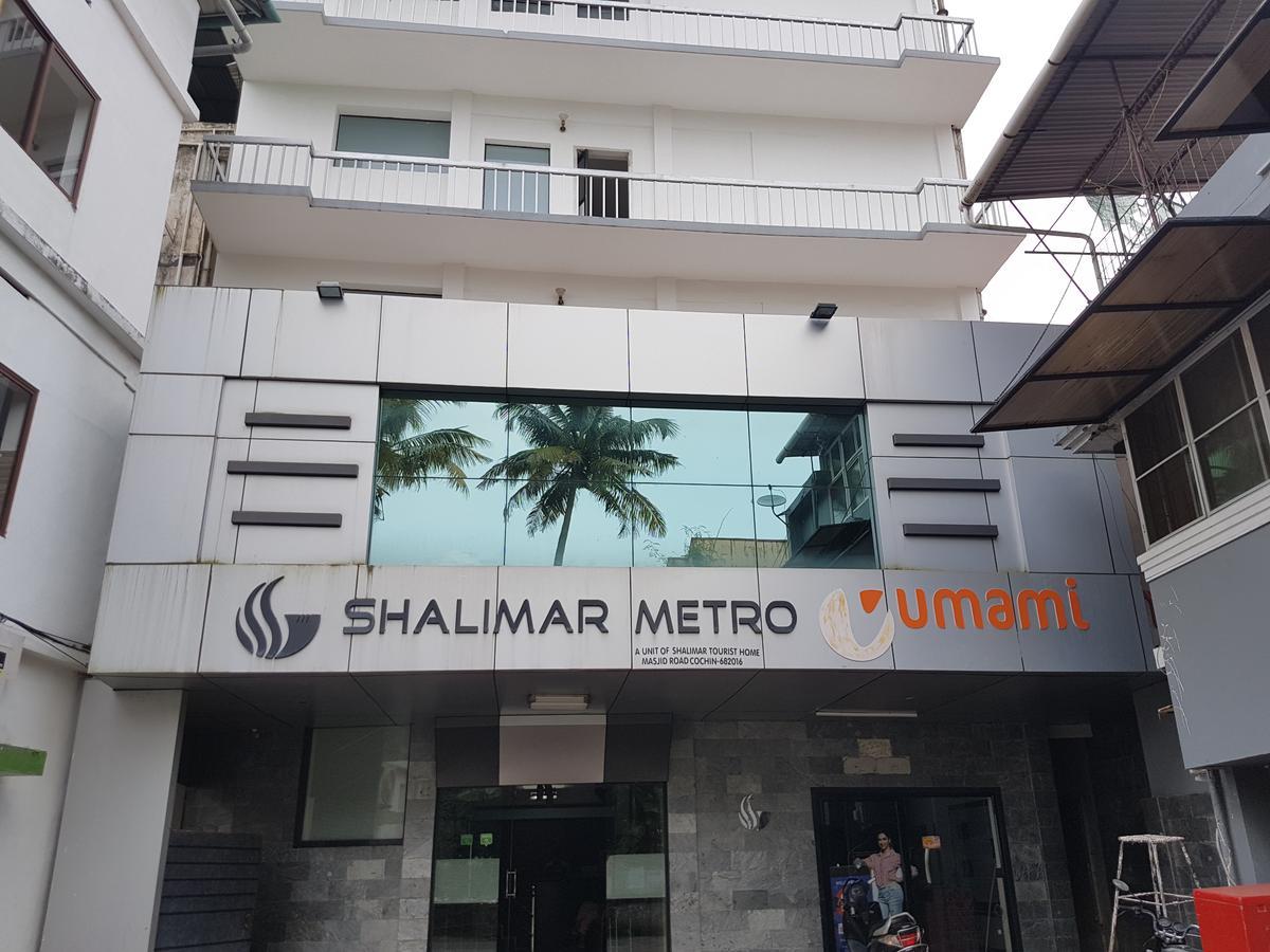 Hotel Shalimar Metro Kochi Esterno foto
