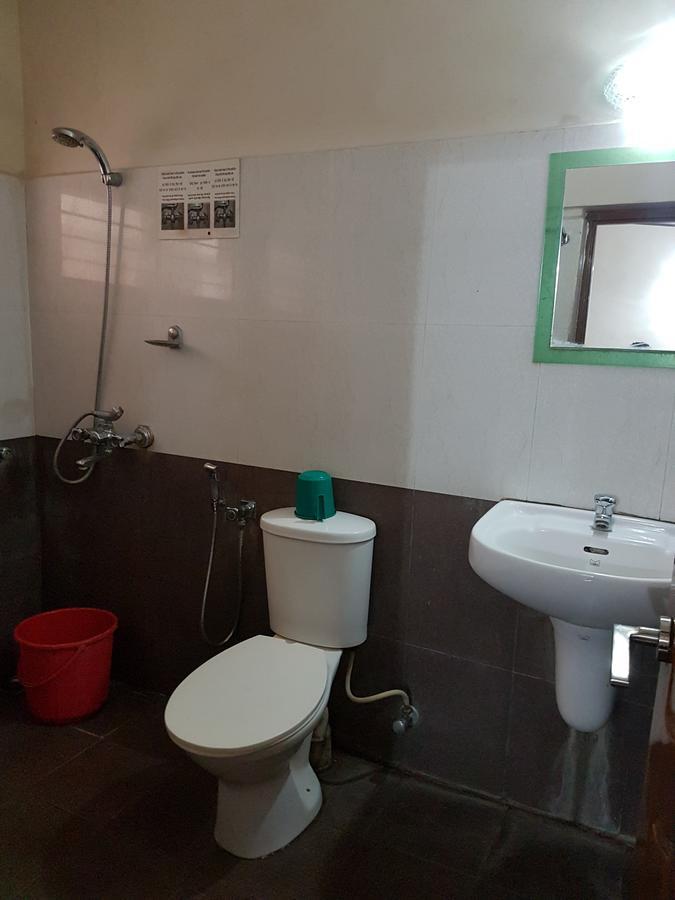 Hotel Shalimar Metro Kochi Esterno foto